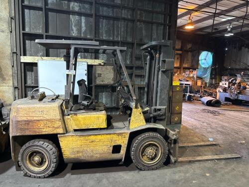 9,000lb Capacity Hyster H90XLS Fork Lift