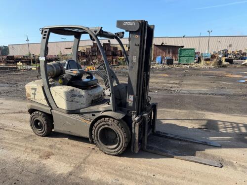 6,500lb Capacity Crown C-51050-65 Pneumatic Fork Lift