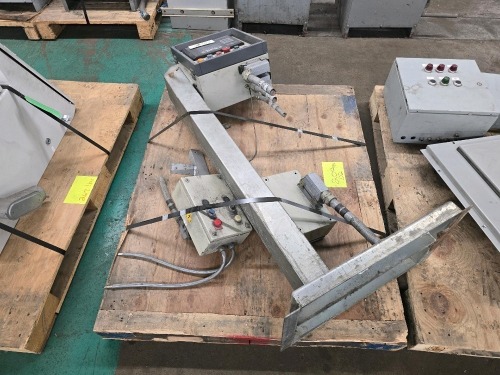 Allen Bradley HMI Operator Panel w/ Enclosure and Mounting Stand