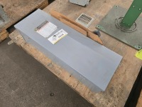 Square D 100A Double Throw Enclosed Switch