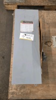 Square D 100A Double Throw Enclosed Switch - 2