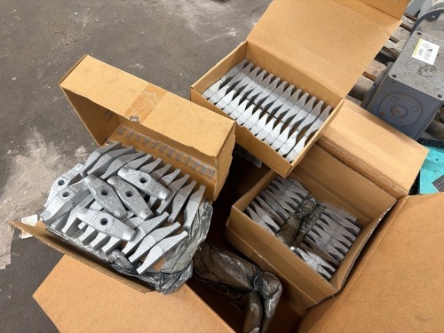 Bucket teeth adapters