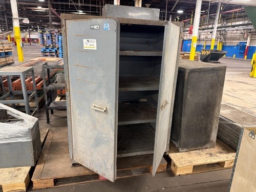 Storage cabinet