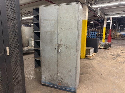 Storage cabinet