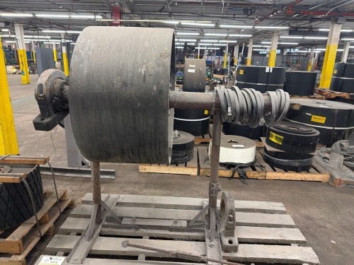 Industrial conveyor belt reel or spool assembly