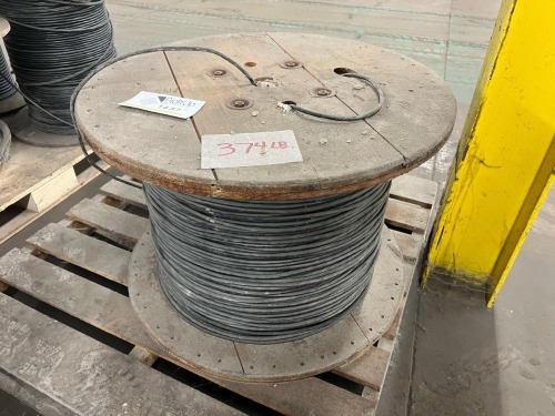 Large Wooden Spool of Electrical Cable/Wire &ndash; Industrial Bulk Wire Reel on Pallet