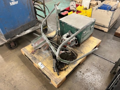 Pipe Threading Machine Setup with Die Head, Stand, Chain Vise & Tooling in Metal Case