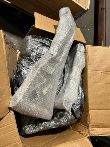 (2) Industrial Cast Metal Machine Components / Structural Brackets &ndash; Emhart Glass Packaging