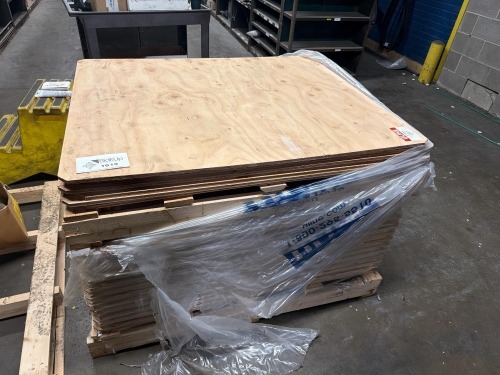 Pallet of ULINE 48&rdquo;x40&rdquo; Pallet Collar Lids