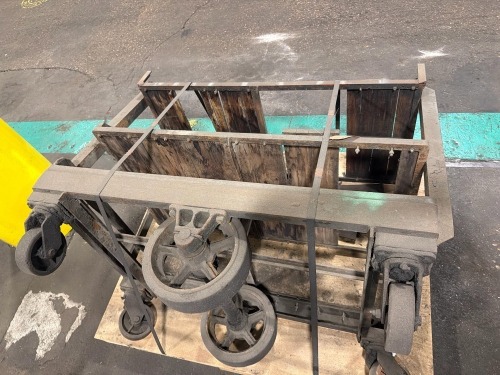 Heavy-duty industrial warehouse cart