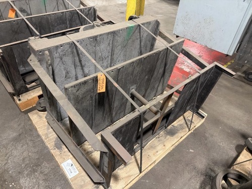 Heavy-duty industrial warehouse cart