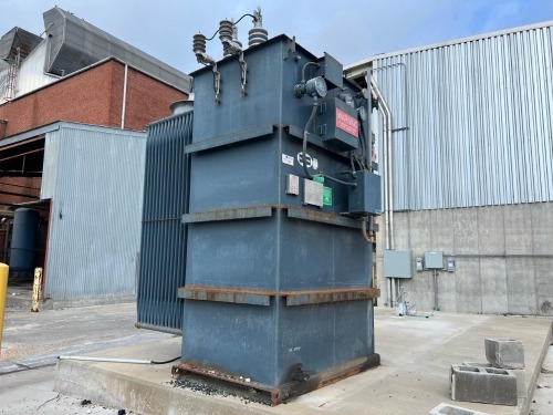 R.E. Uptegraff 1400&ndash;1803 kVA Oil-Filled Power Transformer, 12,470V Primary, Single Phase, Radiator Cooled