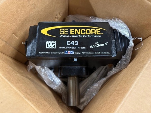 Winsmith E43MDNS worm gear speed reducer (Appears unused)