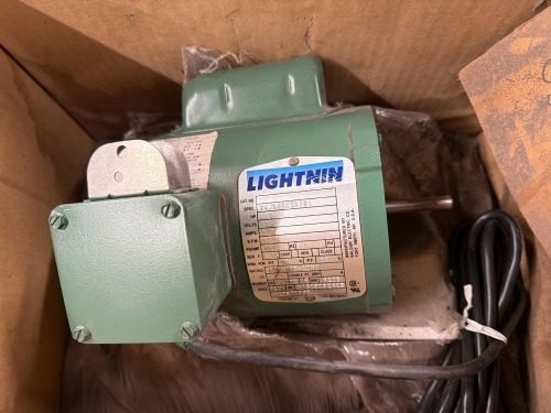 Baldor Lightnin industrial mixer motor (Appears unused)