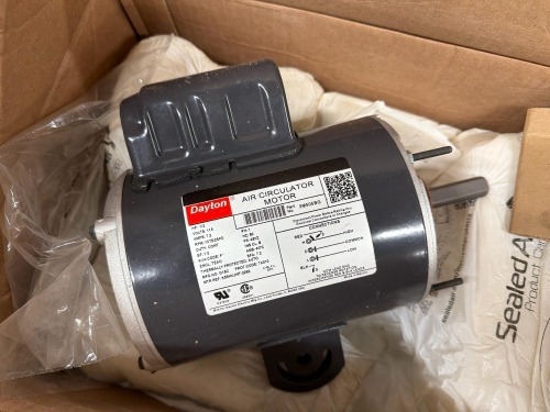 Dayton Air Circulator Motor (Appears unused)
