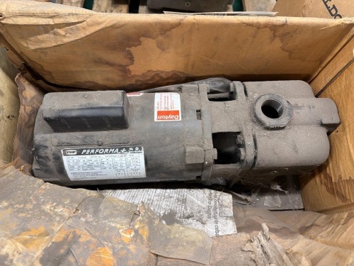 Dayton cast iron self-priming centrifugal pump