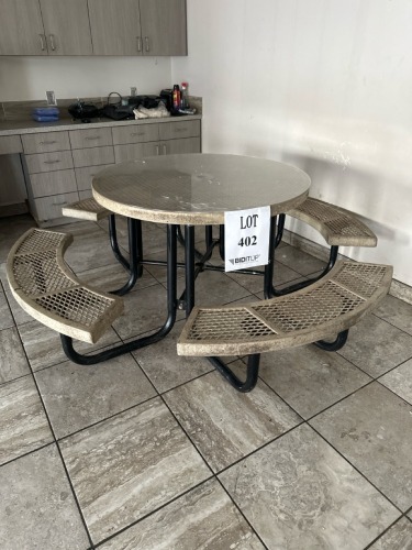 46&rdquo; Round Picnic Table