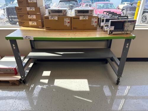 Mobile Work Station 71&rdquo; x 35&rdquo; x 36