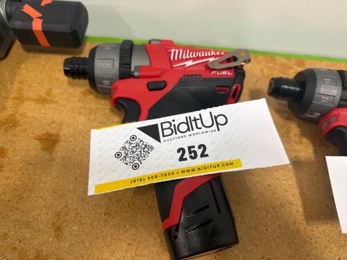 Milwaukee 2- Speed Driver Cat No. 2402-20