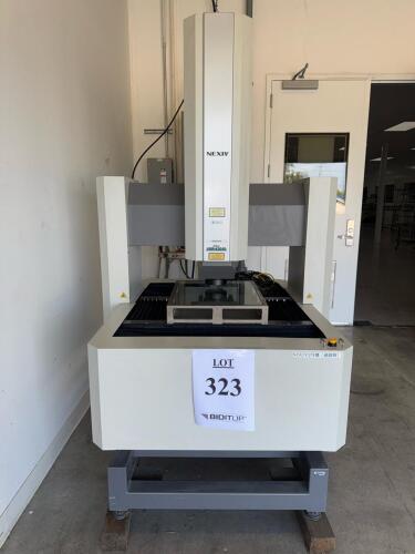 Nikon NEXIV VMR-K3040 CNC Vision Measuring System, 11.8"x15.7"x5.9" Travel, Laser, Table
