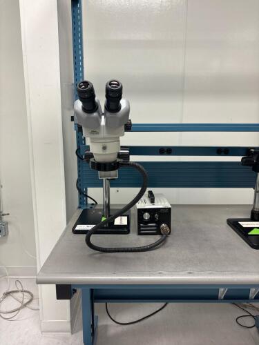 Nikon SMZ645 Stereo Zoom Microscope, 8x-50x, C-W10xB/22 Eyepieces, FL2000 Fiber Optic Illuminator