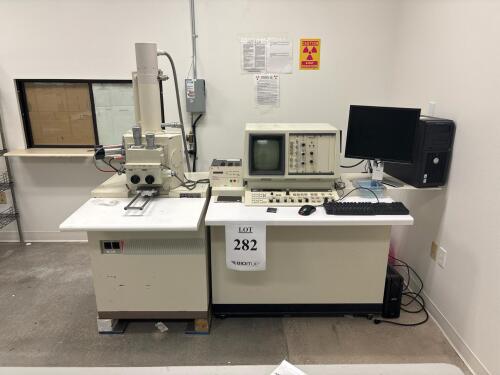 JEOL JSM-35 Scanning Electron Microscope with Seiko Seiki TMP-301H Controller