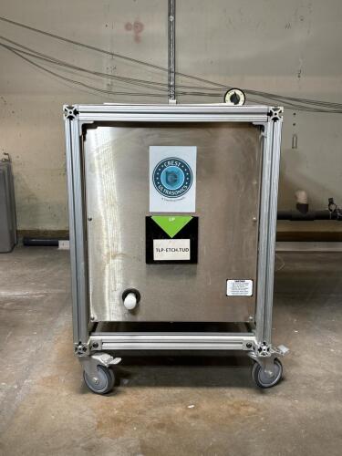 Crest Ultrasonics Industrial Ultrasonic Cleaner, 1500W, 33 Gal Capacity, 40 kHz Frequency