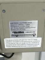 Global Industrial Electronic Platform Scale, 330 lbs Capacity, 24" x 24" Platform - 2