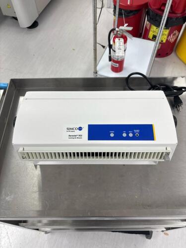 Simco-Ion Aerostat XC2 Benchtop Ionizing Air Blower, 100-230V, 21.7" Wide, Serial 182291XC2US053001