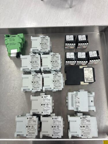 Bundle of Sprecher+Schuh CA7 Contactors, AEG SH04 Relays, Phoenix Contact Sockets, PS Systron PSU