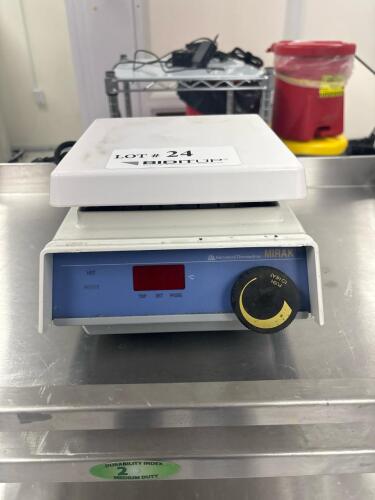 Barnstead Thermolyne MIRAK HP72625 Lab Hot Plate, Digital Temp, 7x7" Ceramic Top, 120V 1100W