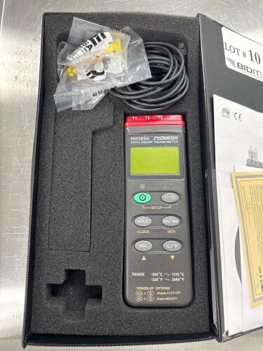 Omega HH309A 4-Channel Thermocouple Data Logger Thermometer, -328&deg;F to 2498&deg;F, Serial 130901033
