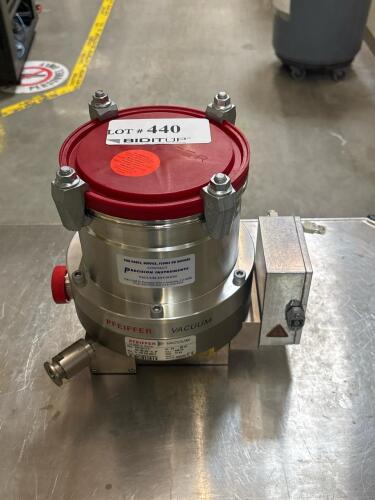 Pfeiffer TPH 521 P C Turbomolecular Vacuum Pump, 440 l/s, DN 160 ISO-K, with TC600 Controller
