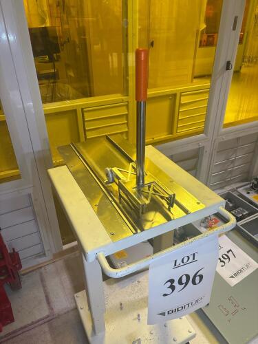 Manual Wafer Scribe and Break Tool, Up to 8" Wafer, Lever Arm, Clean Room Compatible