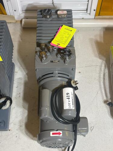 Alcatel 2033 C2 Rotary Vane Vacuum Pump, 27.8 cfm, 2 hp Motor, CE, Serial E72086, Made in France
