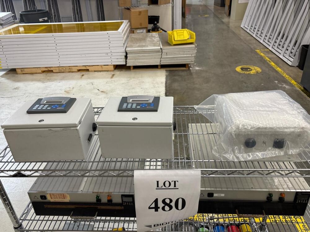 Industrial Programmable Logic Controllers with Keypad Interface and LCD ...