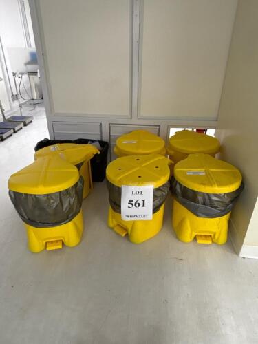 Set of 5 Yellow Waste Bins, Foot Pedal, 23 Gal (87L), Lid, Biohazard Container