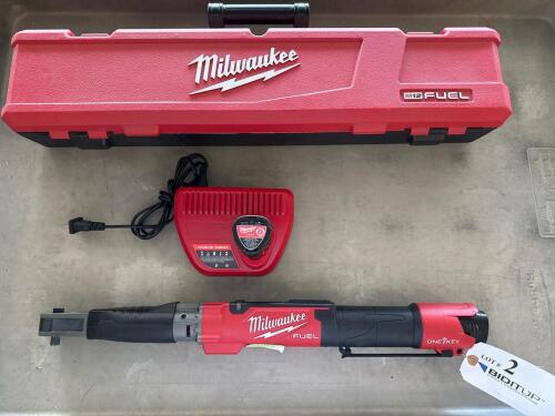 MILWAUKEE 3/8&rdquo; DIGITAL TORQUE WRENCH <br/>CAT NO: 2465-20<br/>W/ CHARGER AND BATTERY (LOCATION: GIGAFACTORY BACK WAREHOUSE)