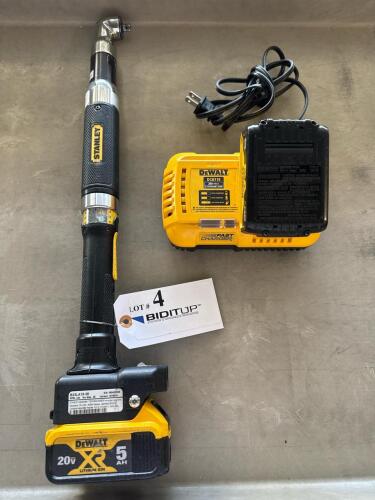 STANLEY TORQUE WRENCH <br/>RPM:230<br/>VARIANT: 1078819<br/>MODEL: B23LA15-35<br/>W/ DEWALT BATTERY AND CHARGER (LOCATION: GIGAFACTORY BACK WAREHOUSE)