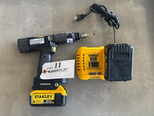 STANLEY PISTOL GRIP TOOL<br/>RPM: 602<br/>VARIANT: 1074512<br/>MODEL: B12PP-11<br/>W/ DEWALT BATTERY AND CHARGER (LOCATION: GIGAFACTORY BACK WAREHOUSE)