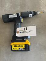 STANLEY PISTOL GRIP TOOL<br/>RPM: 602<br/>VARIANT: 1074512<br/>MODEL: B12PP-11<br/>W/ DEWALT BATTERY AND CHARGER (LOCATION: GIGAFACTORY BACK WAREHOUSE) - 2