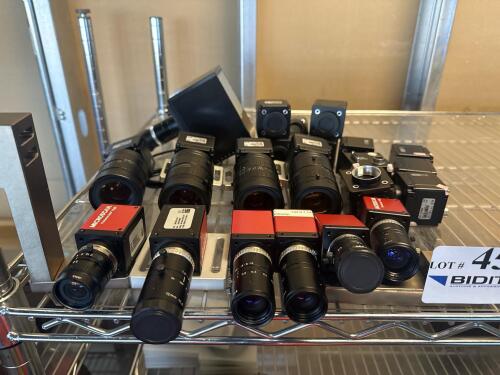 LOT OF ASSORTED CAMERAS FOR PARTS (LOCATION: BACKROOM GIGAFACTORY)