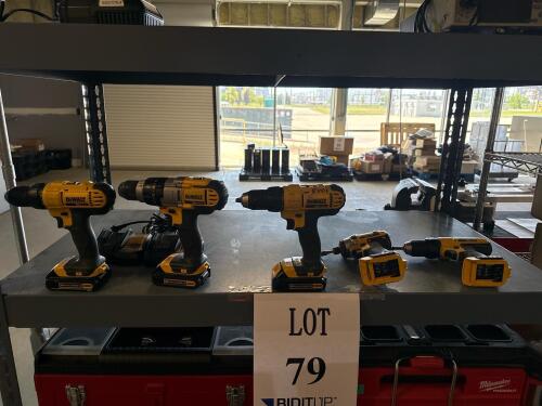 (5) DEWALT DRILLS W/ 2 CHARGERS (LOCATION: BACKROOM GIGAFACTORY)