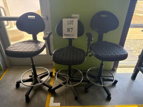 (3) LAB CHAIRS (LOCATION: BACKROOM GIGAFACTORY)