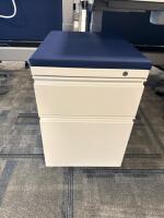 4 PERSON WORKSTATION HERMAN MILLER NEVI SIT TO STAND ELECTRIC ADJUSTABLE DESK 70&rdquo; x 28&rdquo; x 27&rdquo; (46&rdquo; MAX HIGHT) W/ (4) OFFICE CHAIRS, (4) MOBILE PEDESTALS AND MONITOR MOUNTS <br/>(2ND FLOOR OFFICE, STAIRS ONLY, IN GIGAFACTORY) - 5