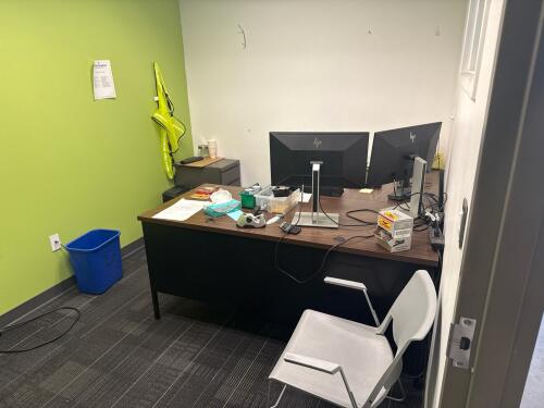 (2) OFFICE DESK W/ OFFICE CHAIRS AND CONTENT (LOCATION: BACKROOM GIGAFACTORY)