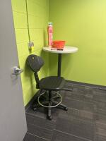 (2) OFFICE DESK W/ OFFICE CHAIRS AND CONTENT (LOCATION: BACKROOM GIGAFACTORY) - 2