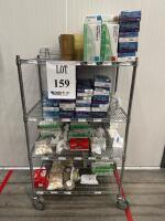 LOT OF ASSORTED CHEMICAL RESISTANCE GLOVES XS, S, M, L, XL W/ WIRE RACK<br/>(LOCATION: FORMATION)