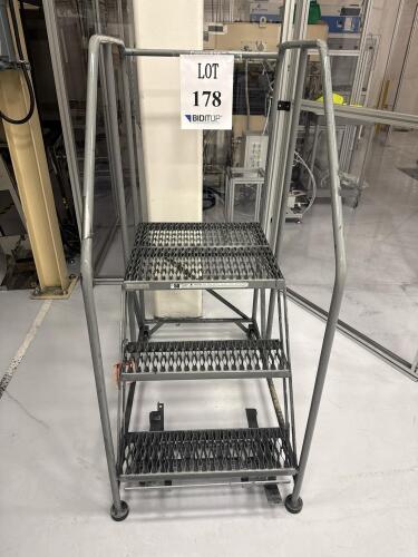 3 STEP SAFETY LADDER<br/>(CATHODE MIXING)