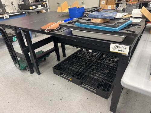 Steel work bench